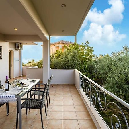 Kitries Summer Getaway - Eden Cozy Suite Kitriai Bagian luar foto